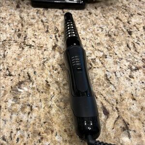Conair Infiniti Pro Platinum Grooved Curling Wand